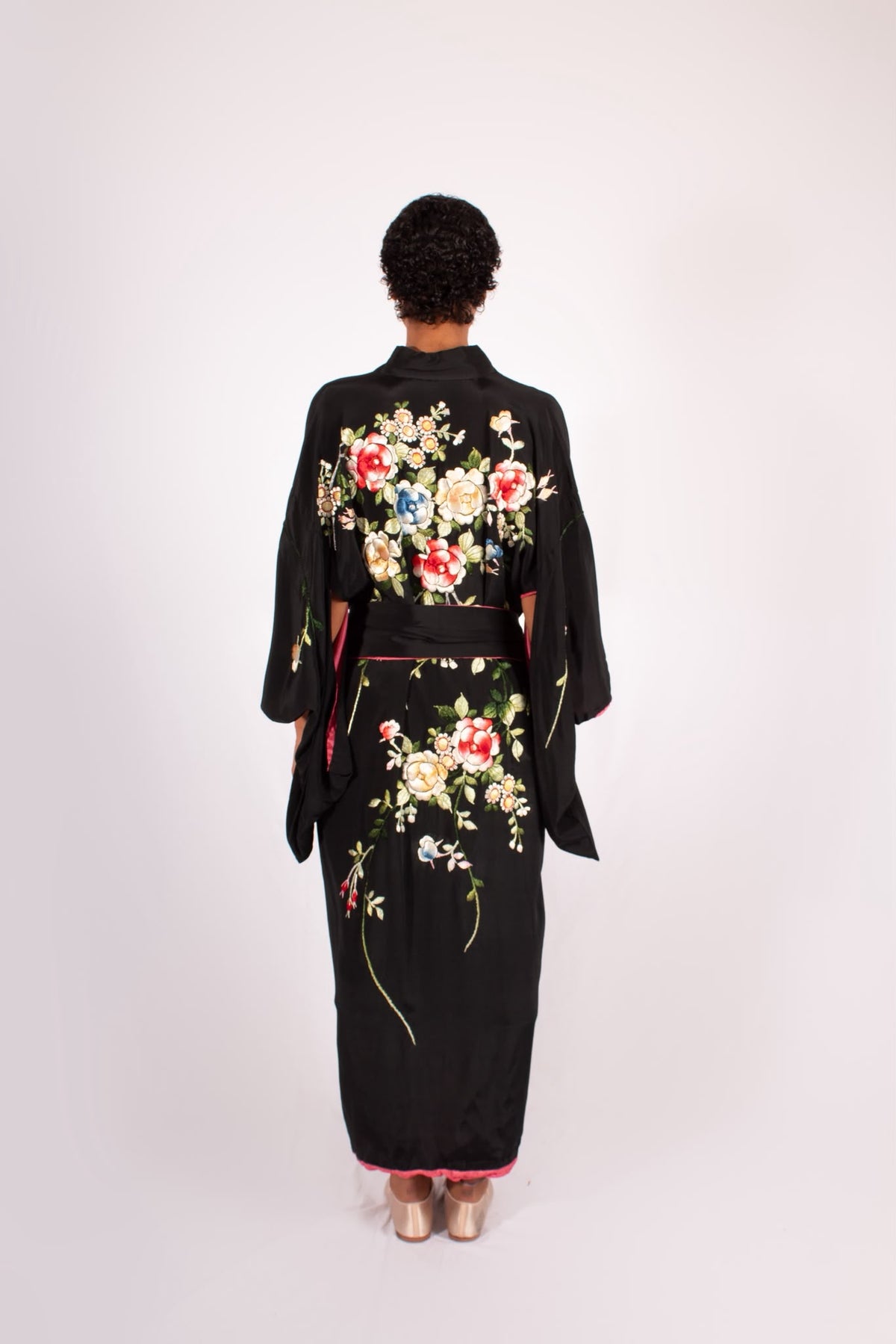 1920s Hand-Embroidered Japanese Silk Kimono